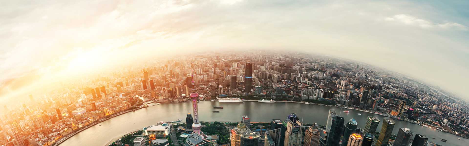 一款適合中小型企業(yè)綜合全面的云解決方案，專為希望在持續(xù)優(yōu)化業(yè)務(wù)運(yùn)營(yíng)的同時(shí)實(shí)現(xiàn)盈利性增長(zhǎng)的中小型企業(yè)設(shè)計(jì)